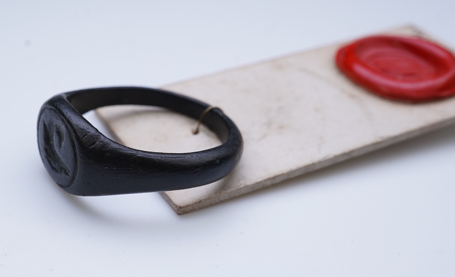 A heraldic signet ring, England, probably 16th century
